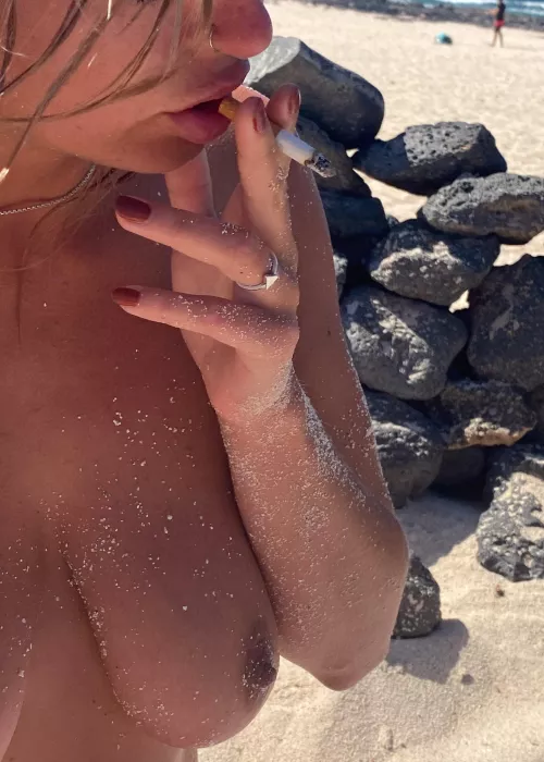 Want more? More likes = more pictures 💋💋