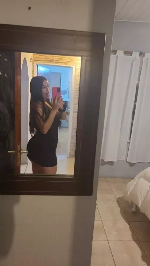 wish i had a boyfriend to take me out