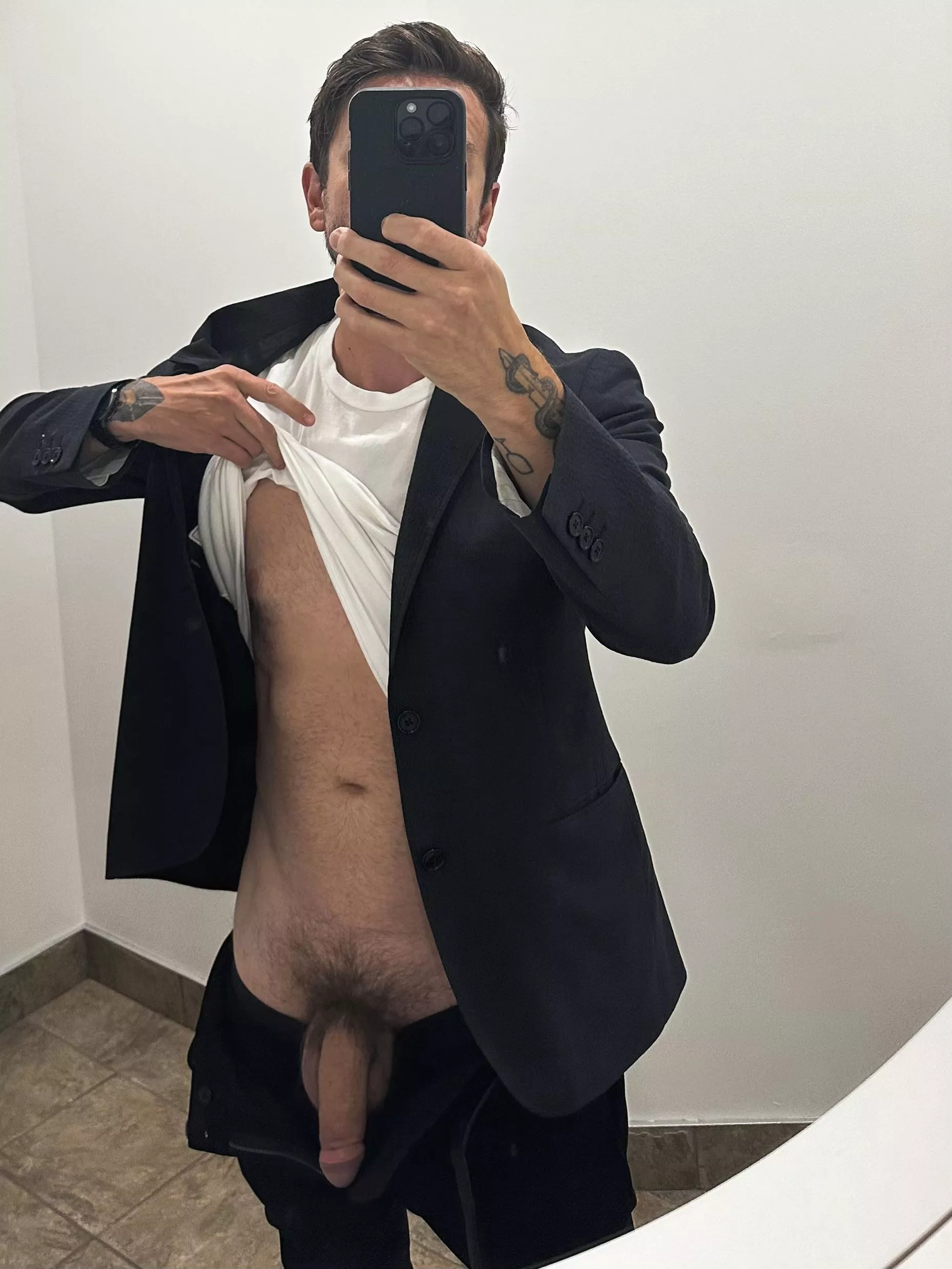 Would you let me fuck you in the bathroom at work ?
