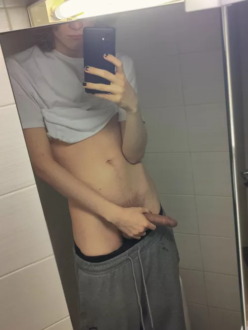 yes im standing on the toilet what of it 🙄