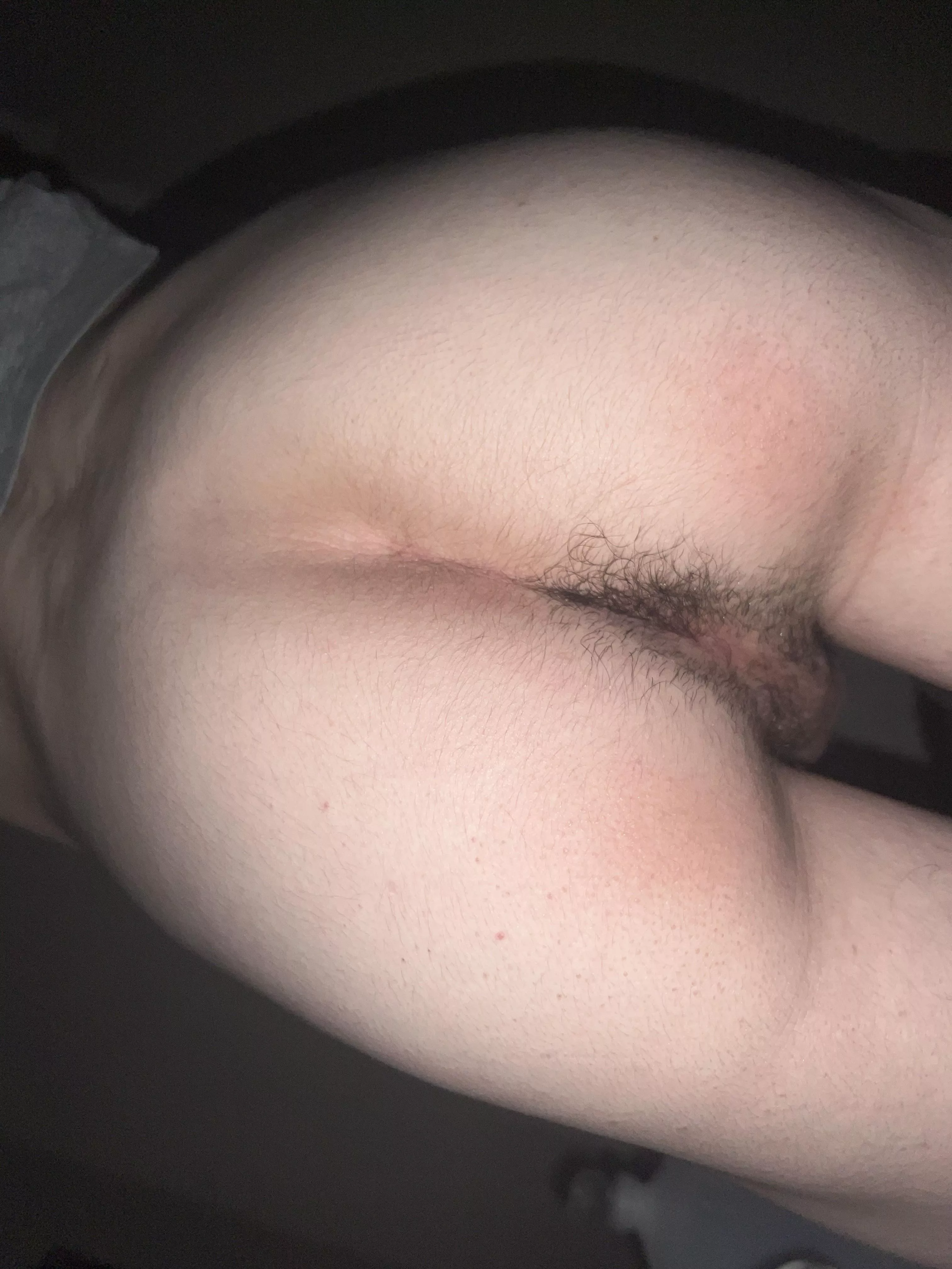 anyone hit me up😉