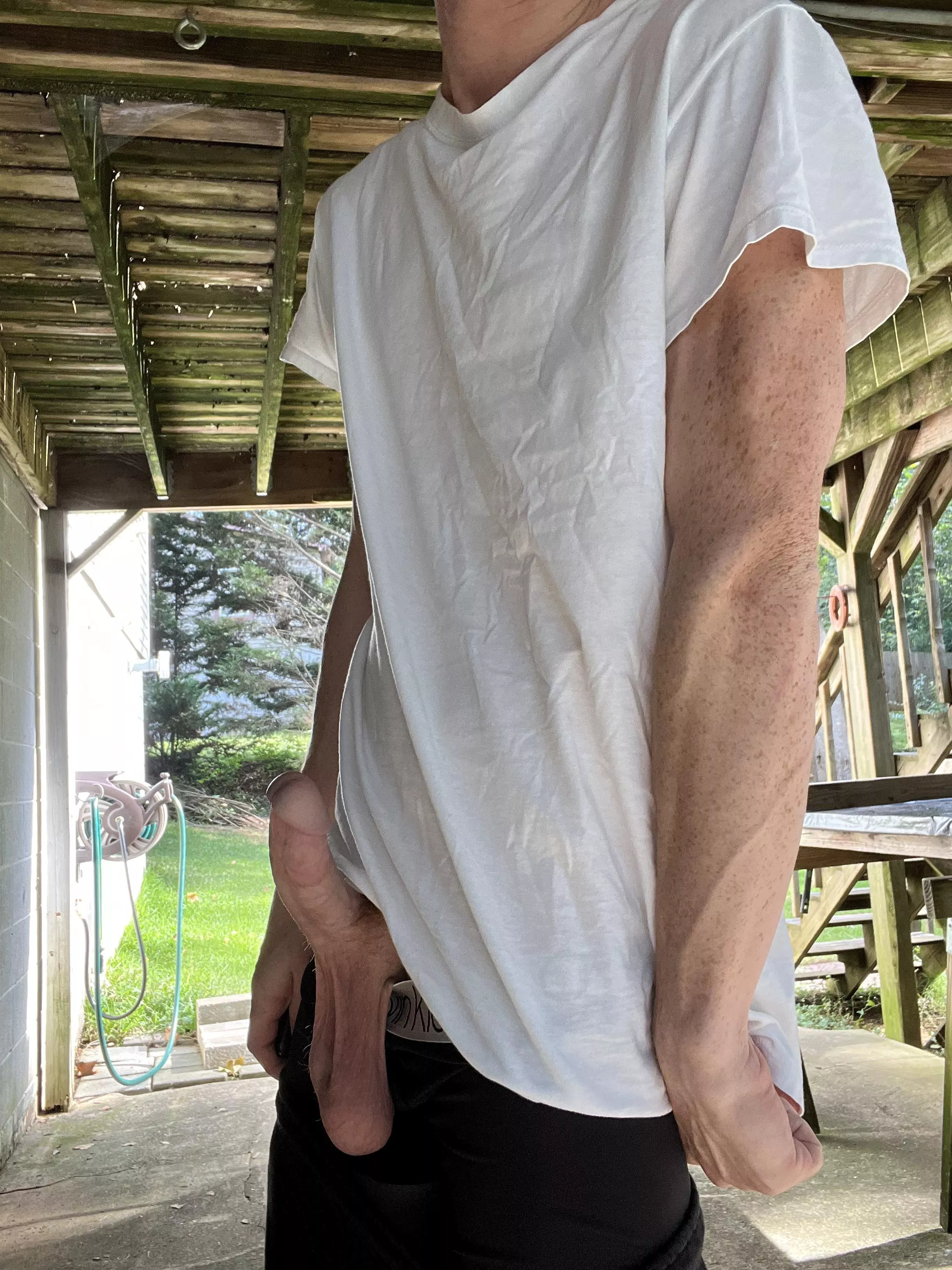 Do you like hard cock and lowhangers bro?