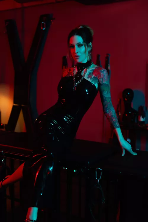 Dont be shy. Come and take a seat 😈