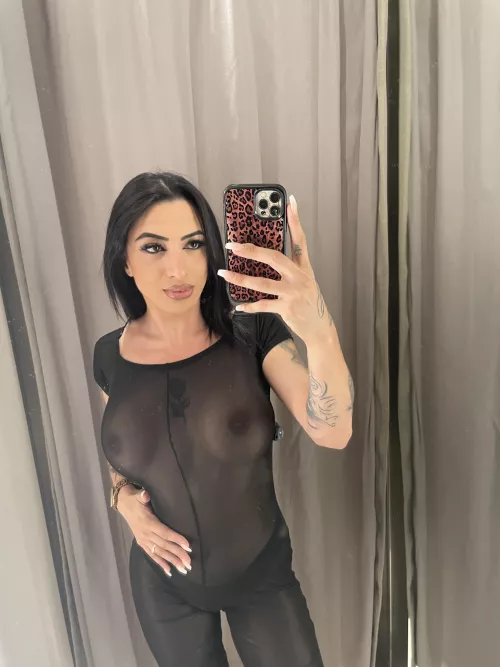 I like it all raw, is that ok??? mmmm