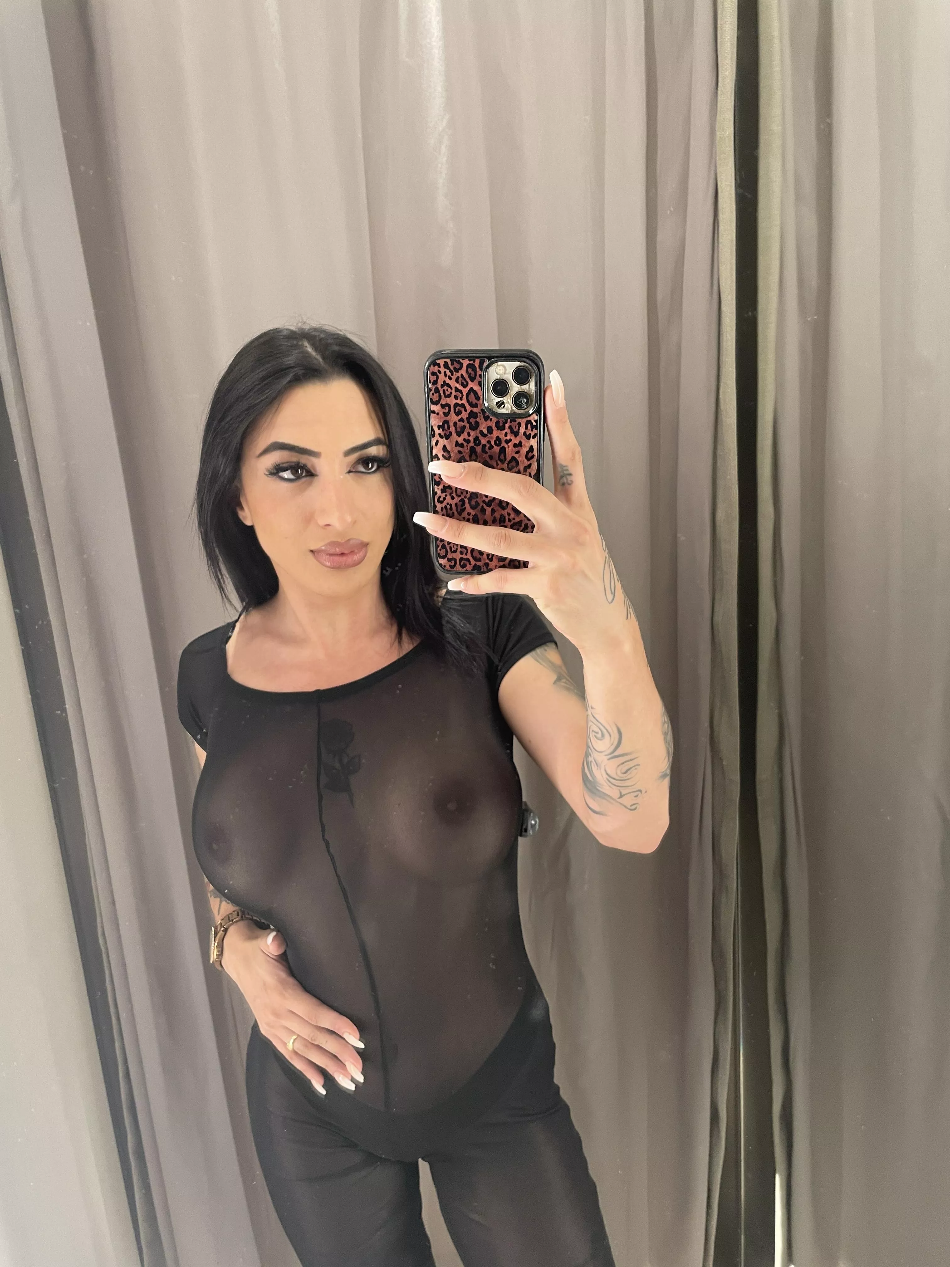 I like it all raw, is that ok??? mmmm