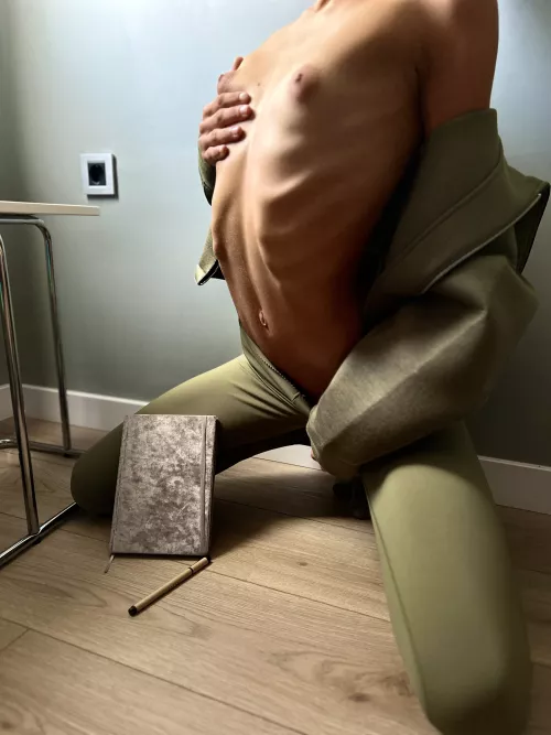 I'm a skinny tight girl