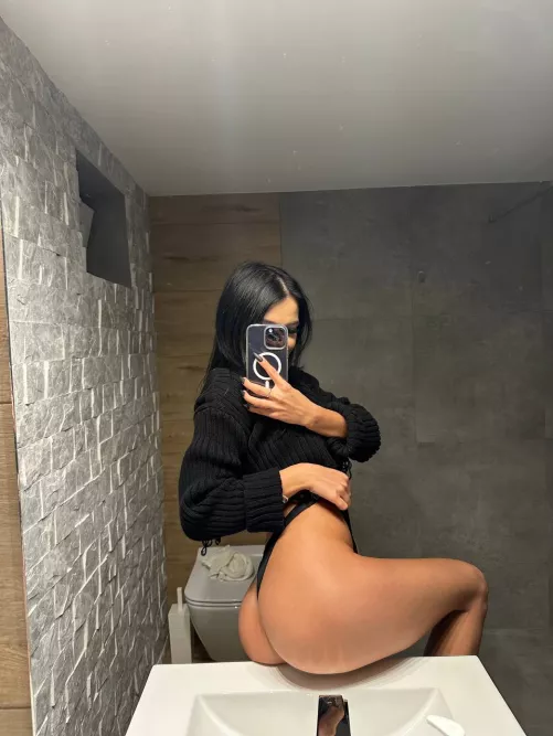 My body is made for your hands