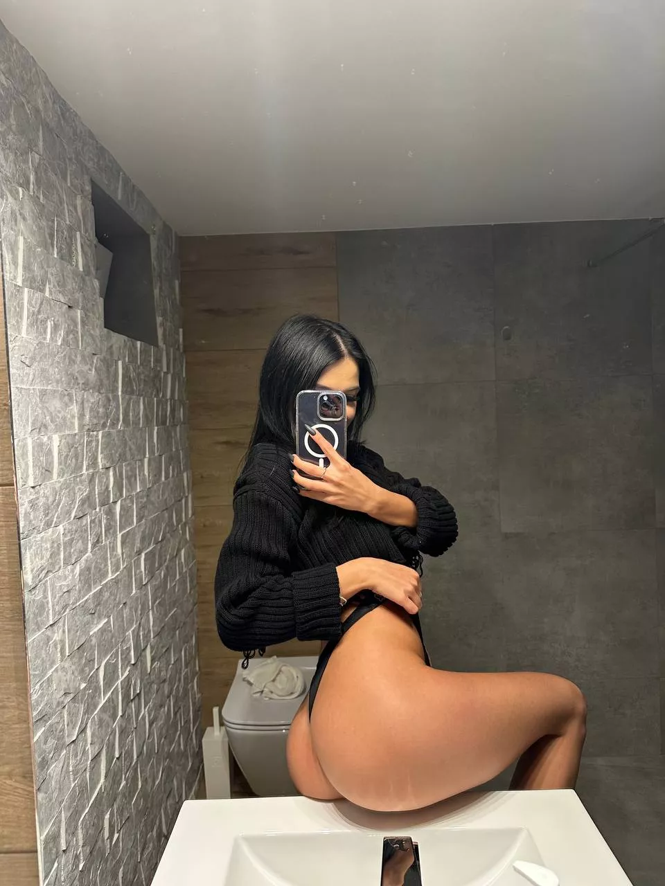 My body is made for your hands