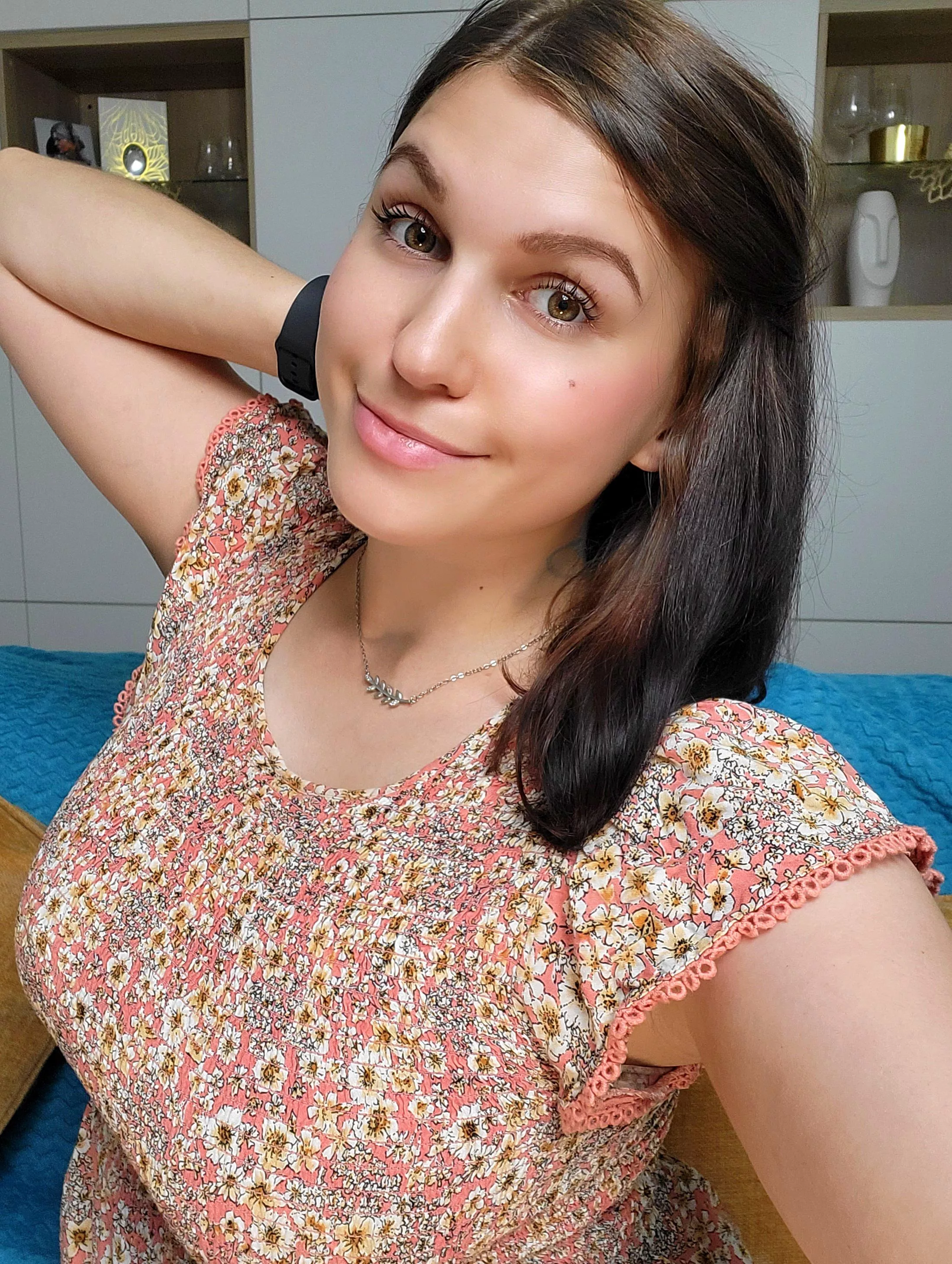 Welcome to my room at @chaturbate 😛 [Tiny_hat]