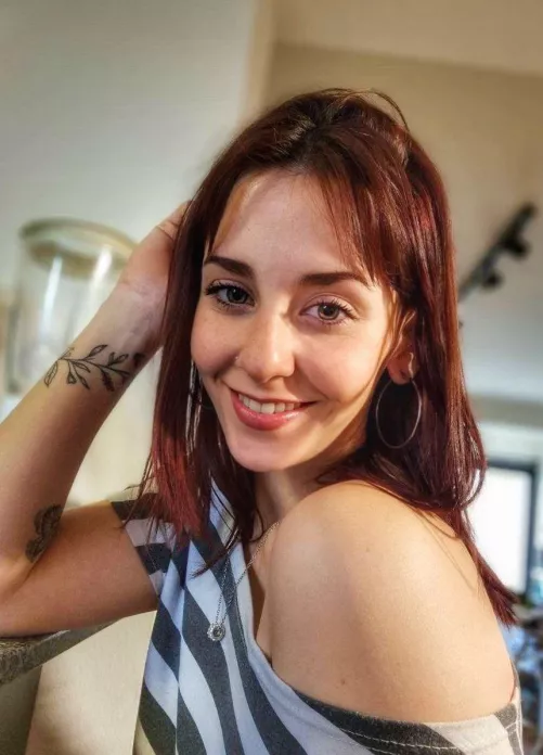 Are light-skinned Latinas like me pretty?