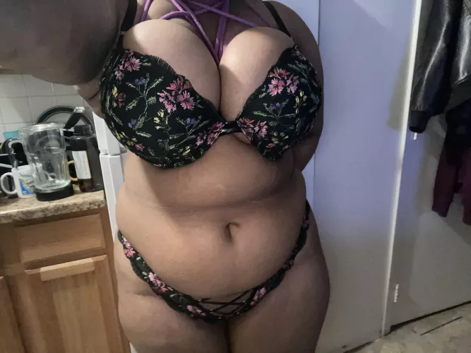 At this point I definitely need some hucow lingerie to match my greatest asset😏