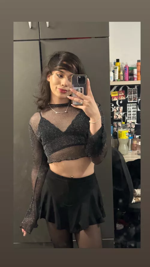 Do u like my outfit?