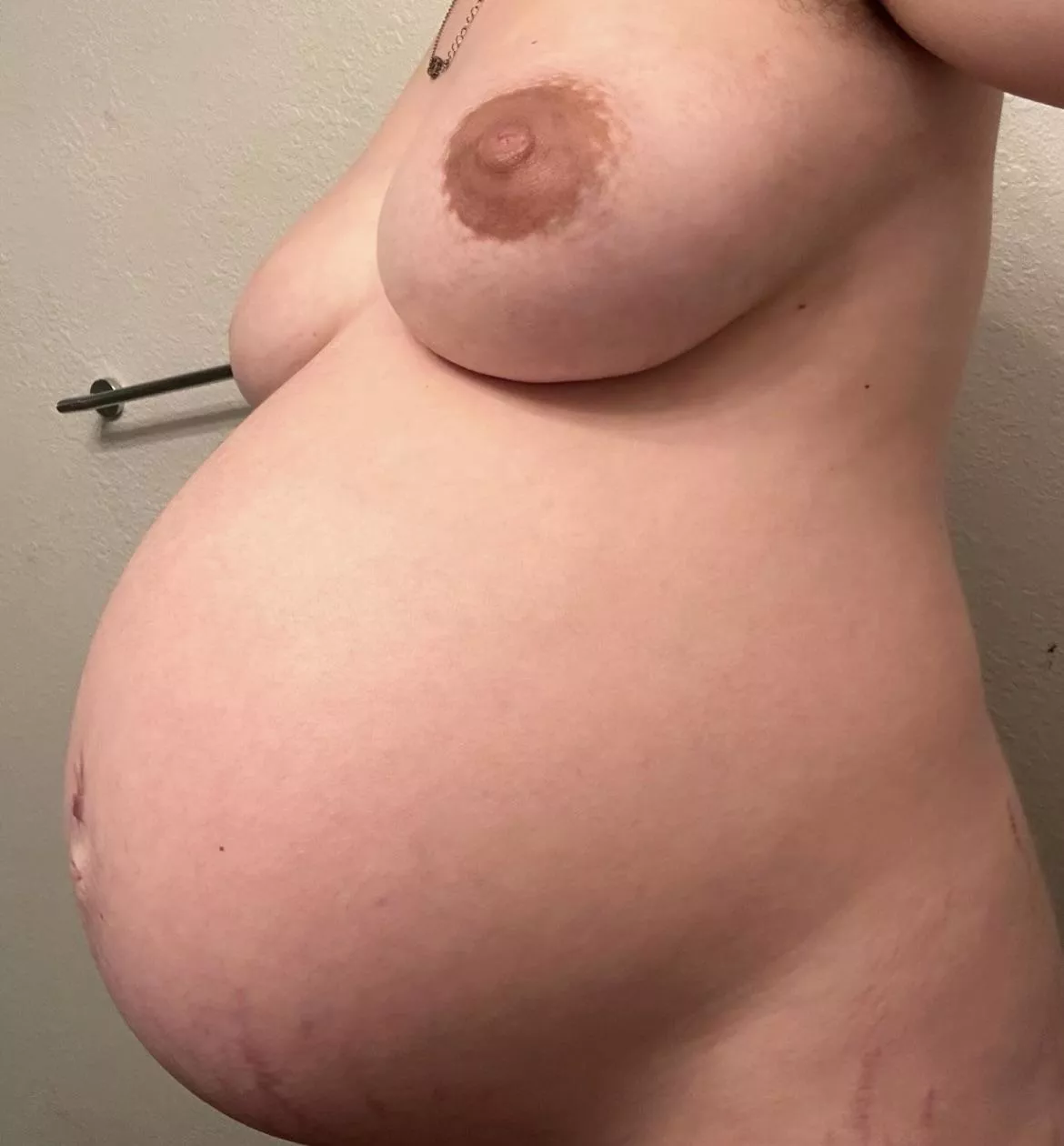 Ever wonder what happens when you get a 5’ girl pregnant?