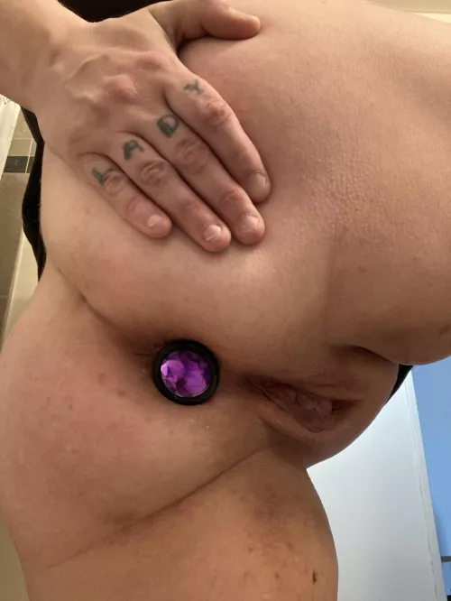 first post hiii… gem plug shot <3
