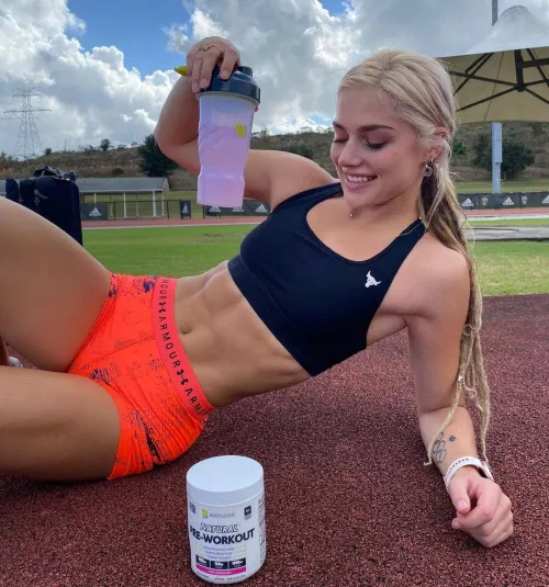 Georgia Ellenwood - Canadian track and field