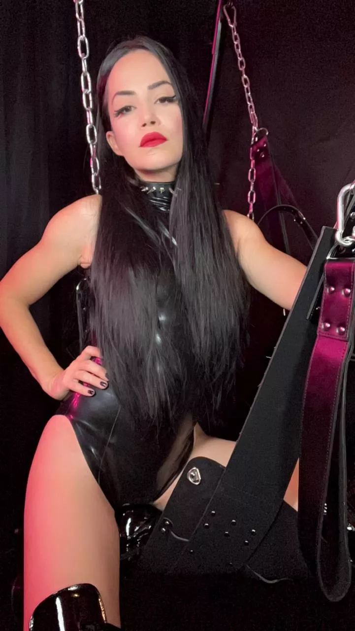 Get on your knees and open up your ass for me