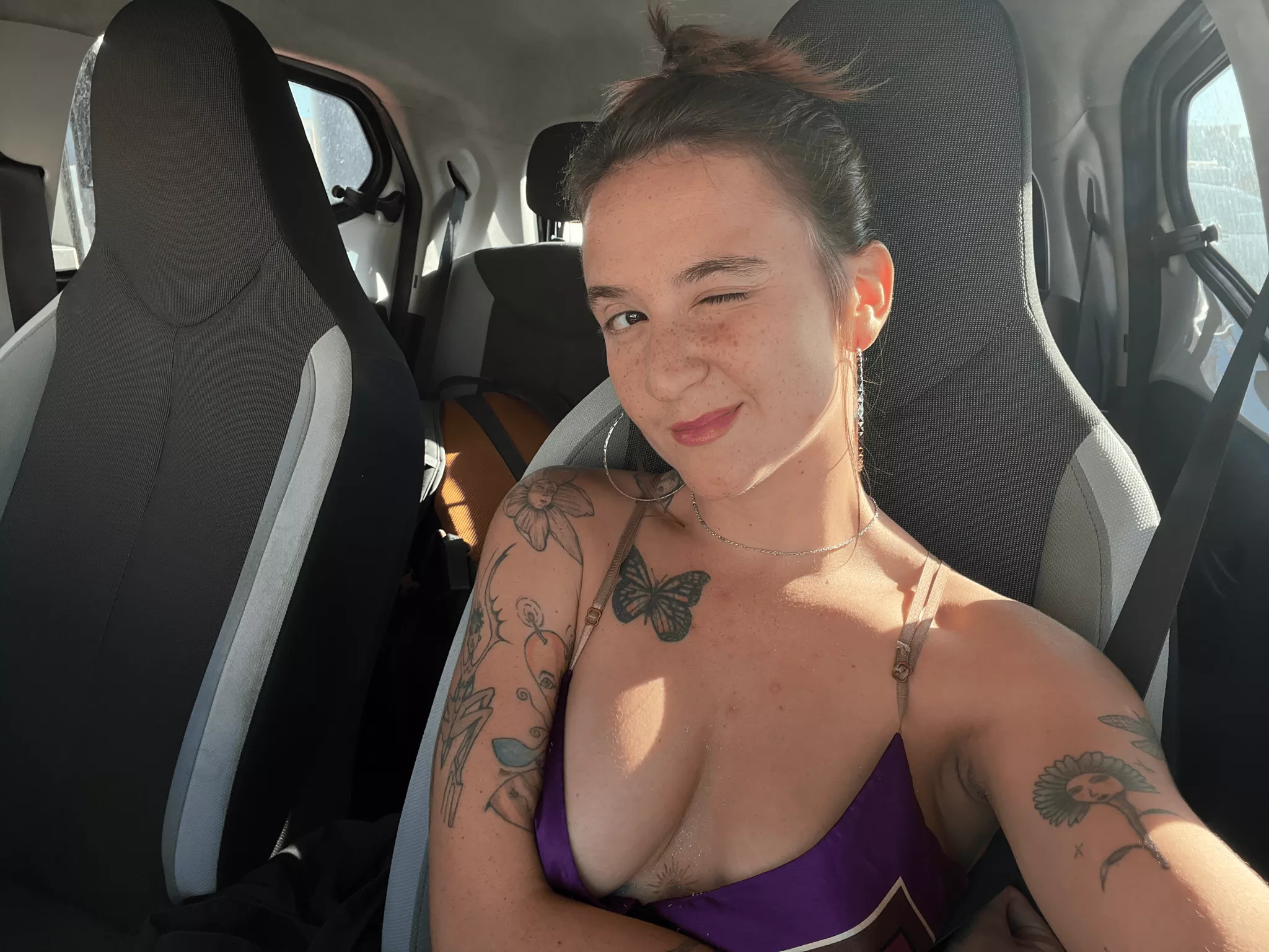 Giving you the cheer leader vibe