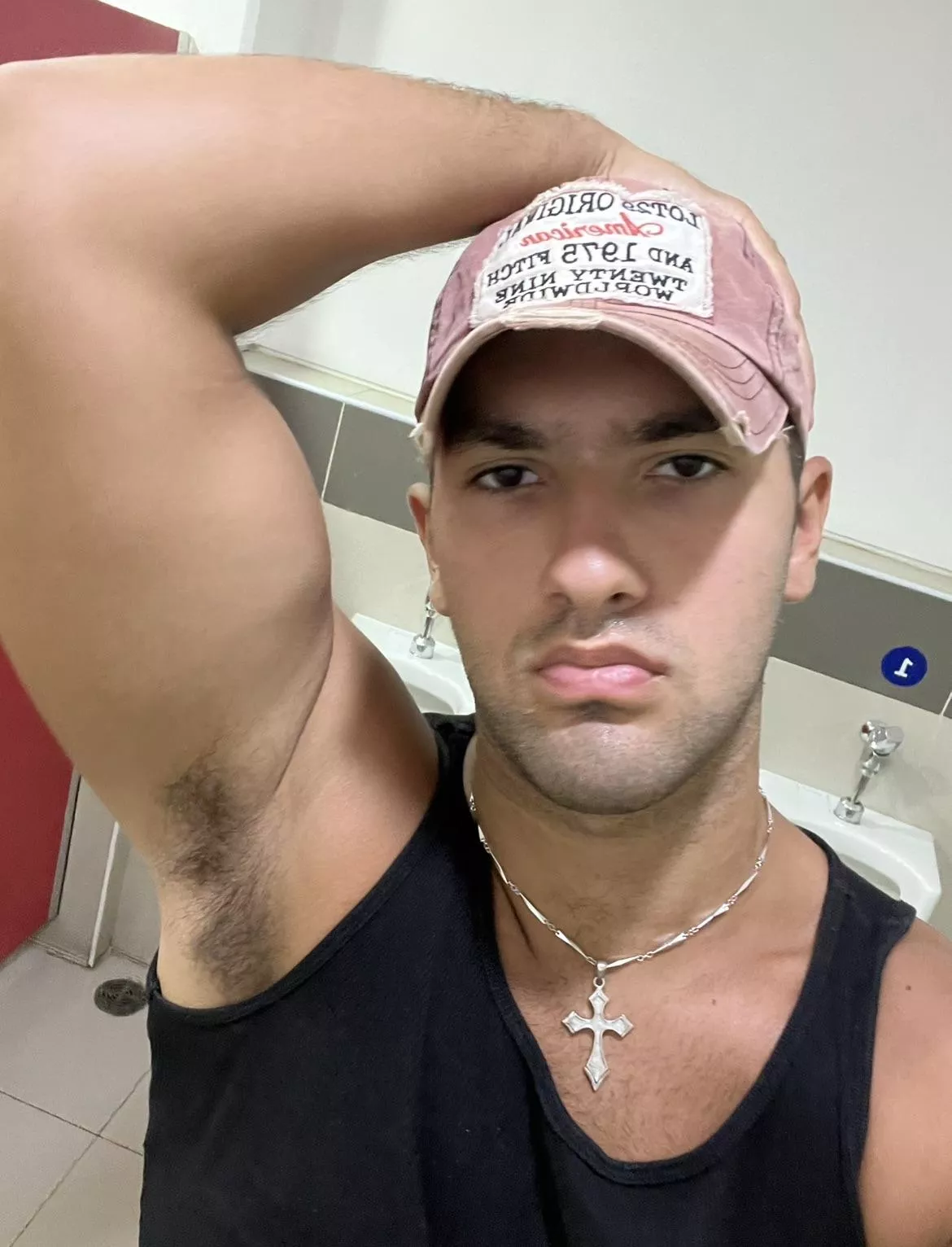 Haven’t used deodorant for weeks. You sniffing?