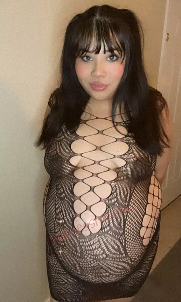 Hello 3rd trimester 🖤