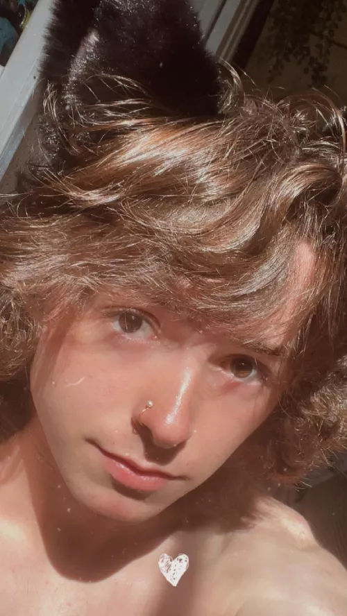 Hello :) say hi back! ❤️❤️