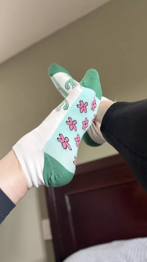 I’m about to head to Vegas… choose a pair… I have plenty to choose from… Let me take them around Sin City, before I seal them up and send them to you. [selling][usa] starting at $20. See pinned menu and drawers… then dm to claim yours!