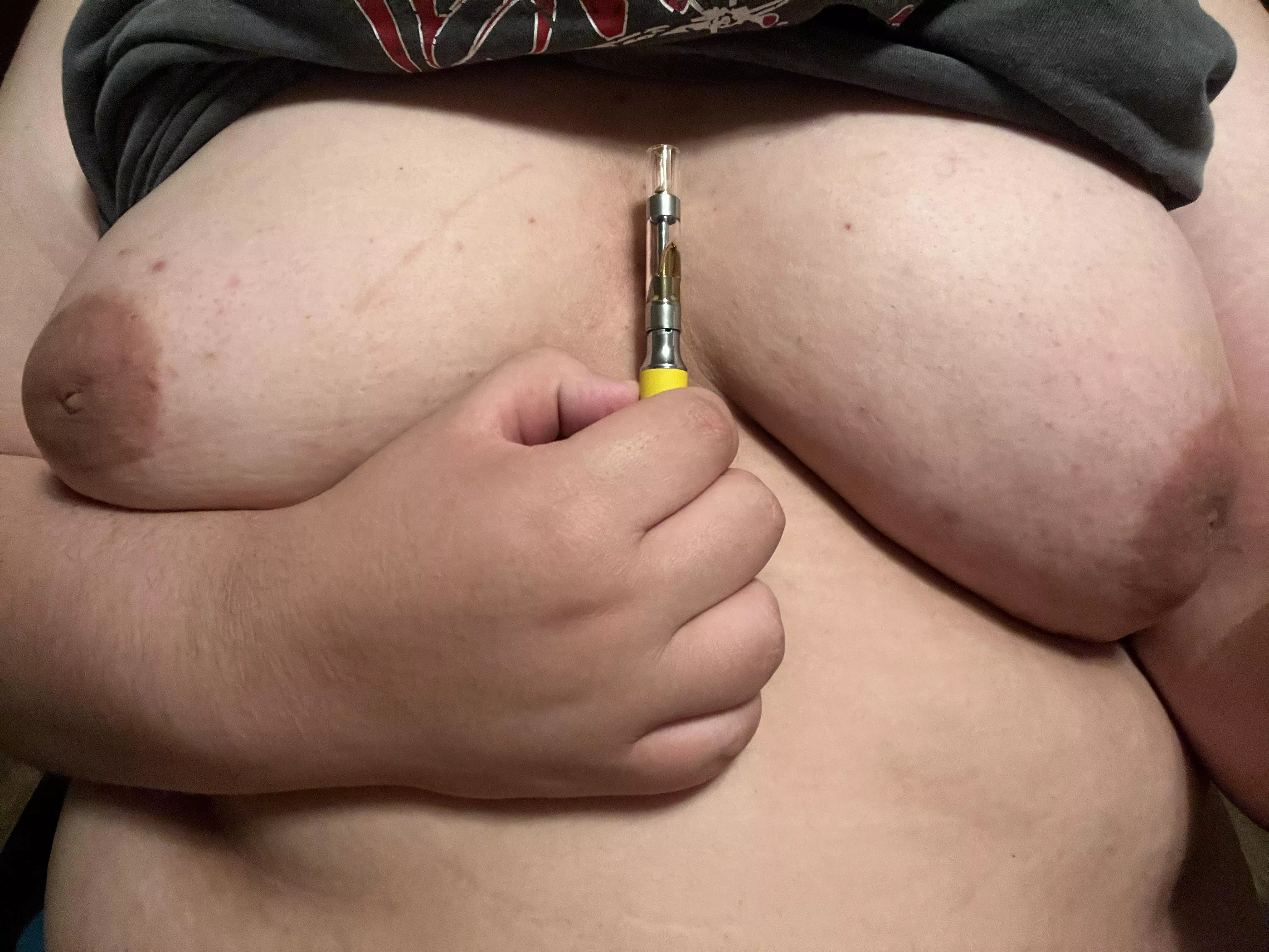 Just started using a vape and really no clue what I’[m] doing so any kind souls out there willing to help a guy out? 😅