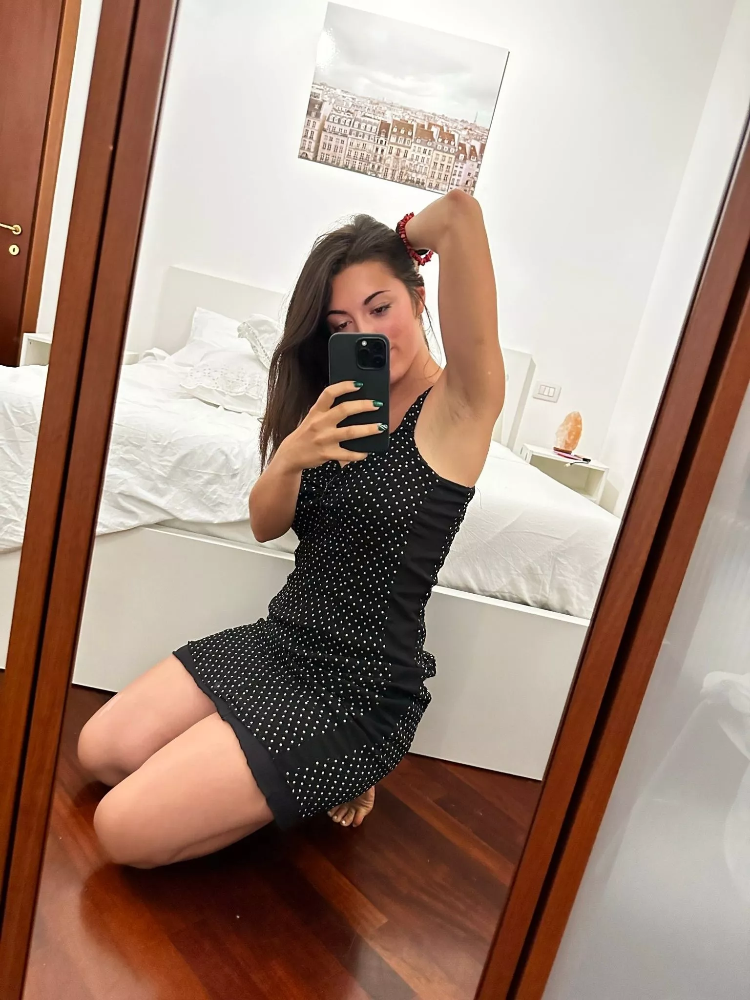 Some time for a mirror selfie, you want more F19 OC