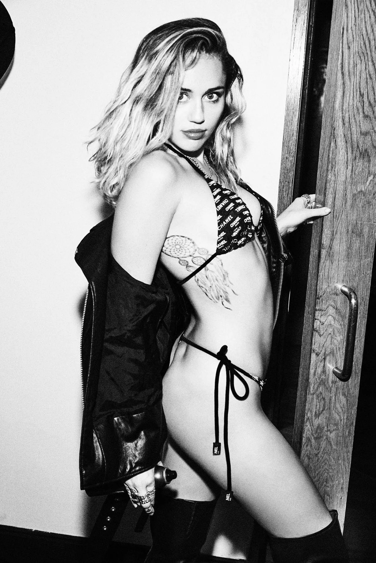 Throbbing for Miley Cyrus feels so good.