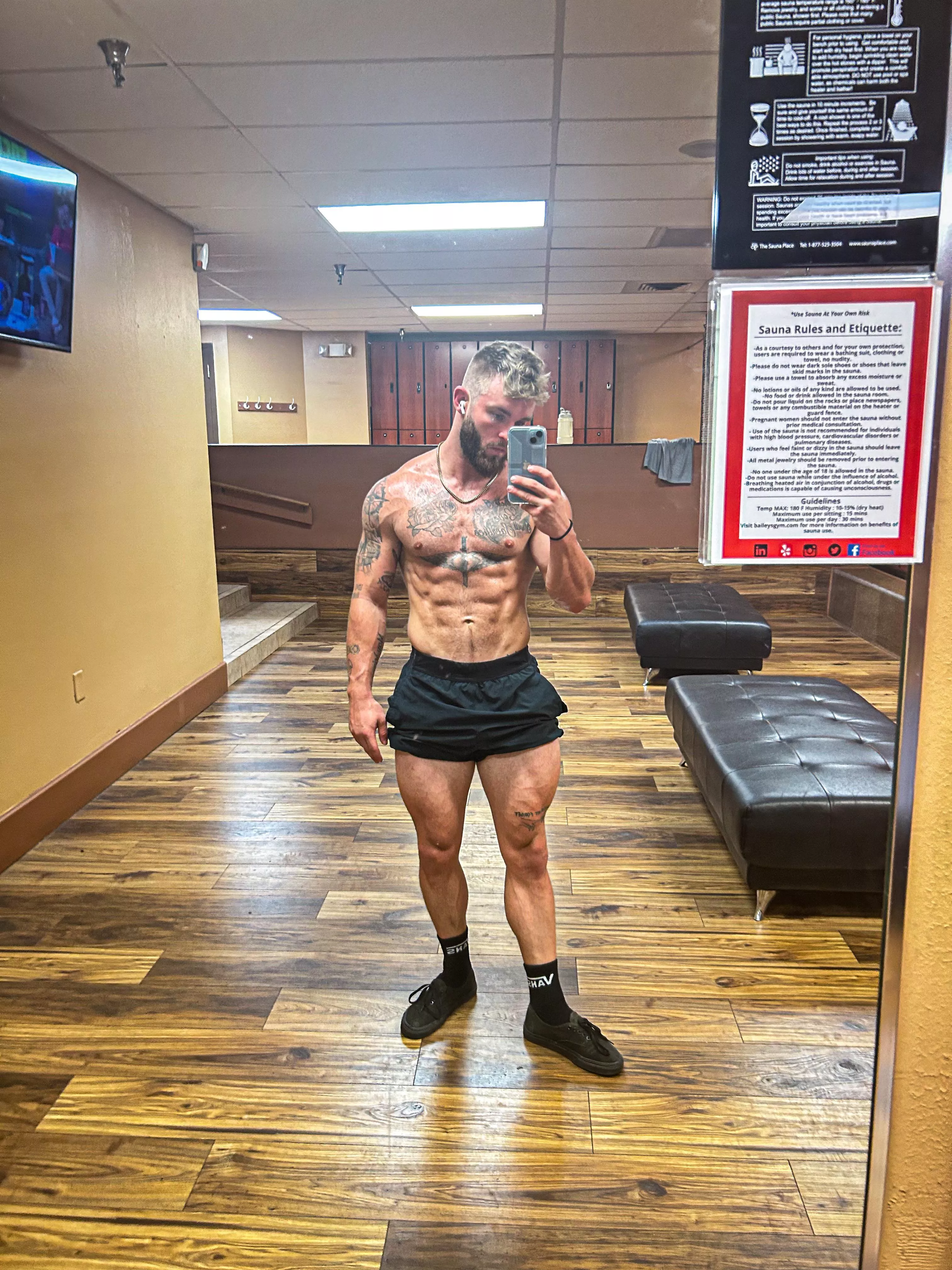 unfortunately I have clothes on :/