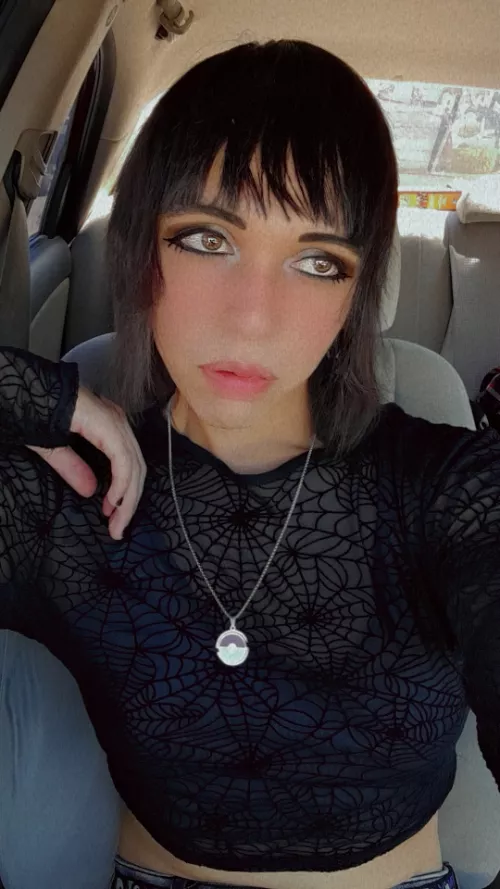 Went for a goth look 🖤