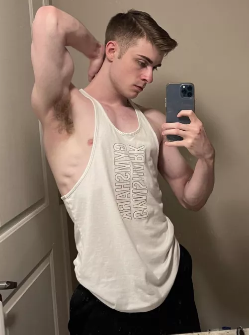 You like a good pit shot?