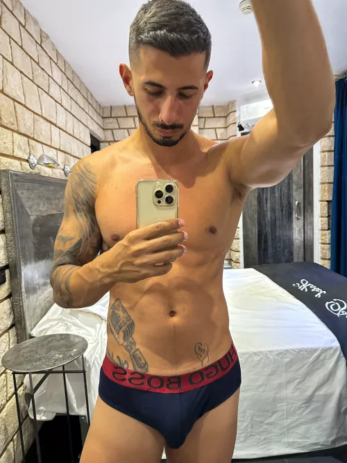 Alone and horny... how about we do something about it?