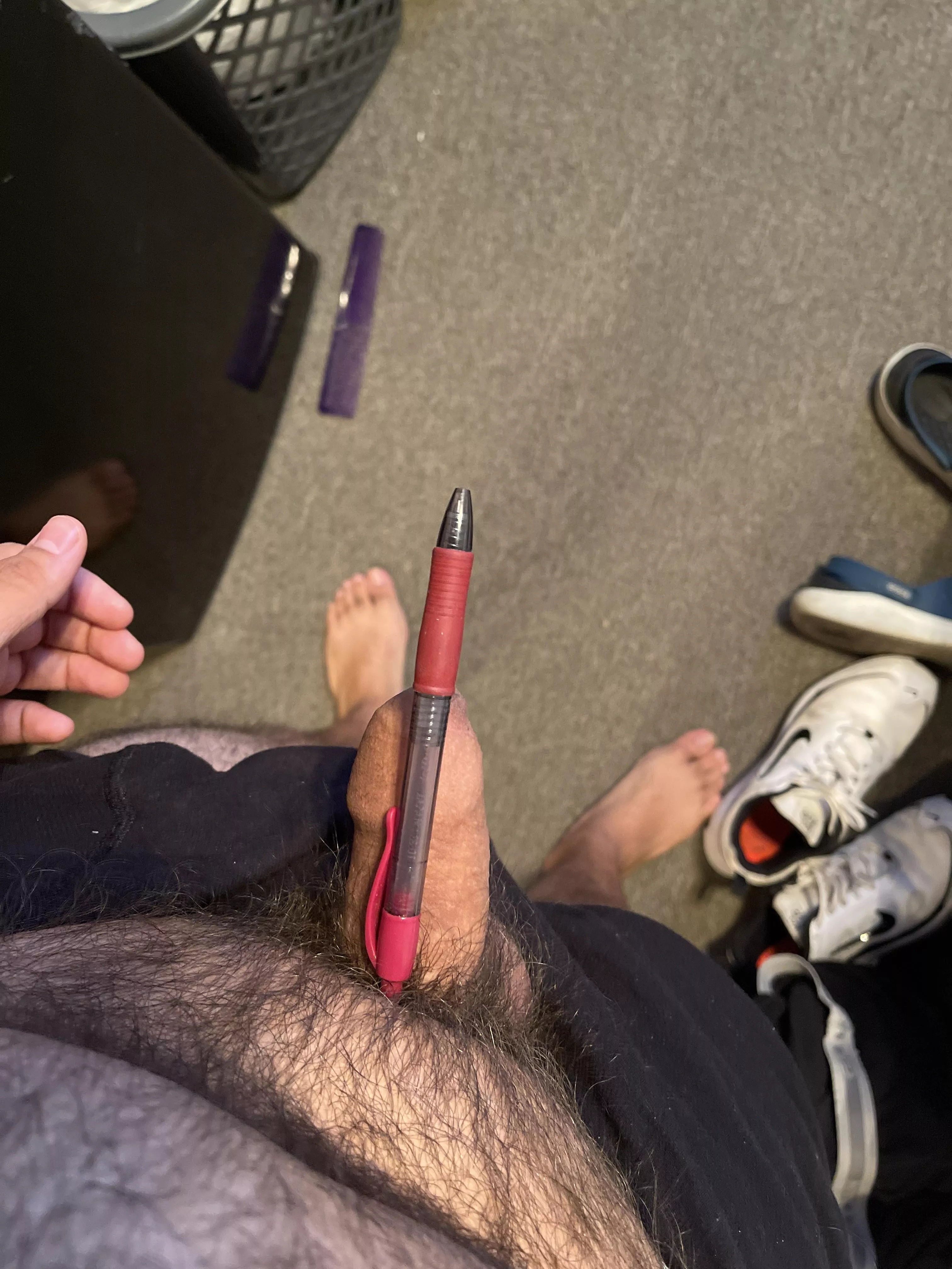 Anyone down to compare? Loser does anything the winner wants. Wedgies, swirlies, show hole, anything