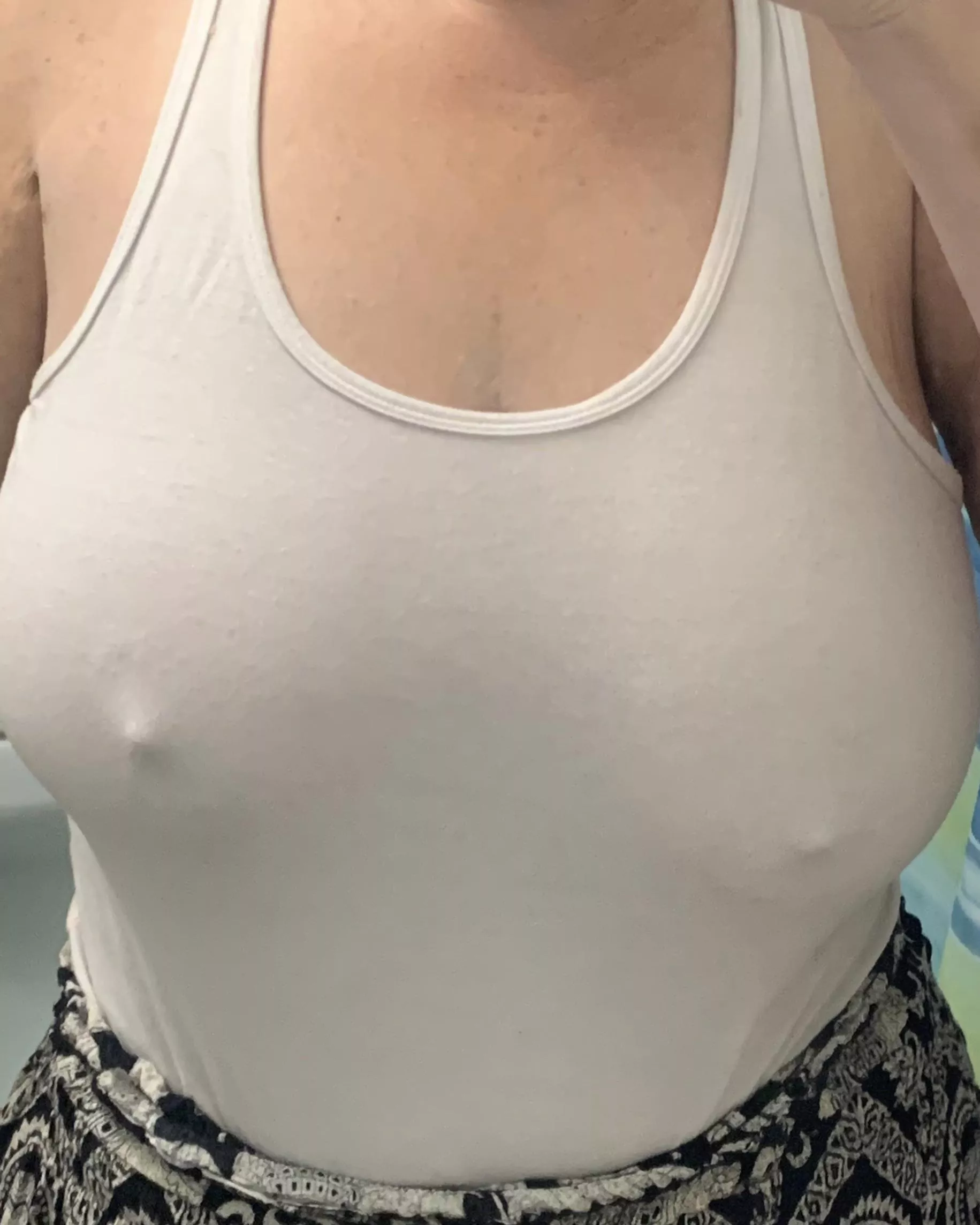 Can only really be braless at home for obvious reasons but it feels so good when I finally can be