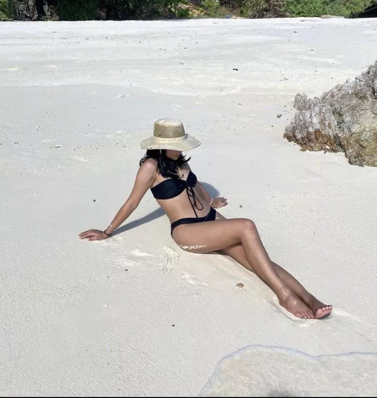 Dm if you wanna see my 19 yr old asian cousin