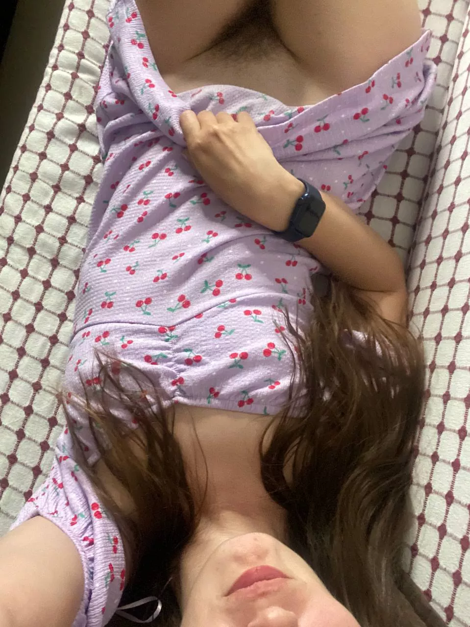 Do you agree that a hairy pussy is better than shaved?