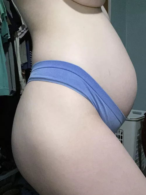 Do you like pregnant girls? 22 weeks 🔥