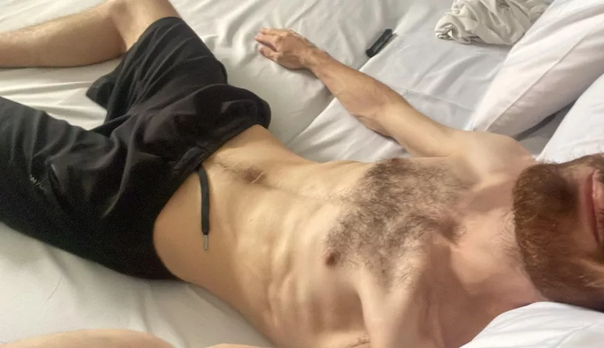 Got brand new white sheets 👀