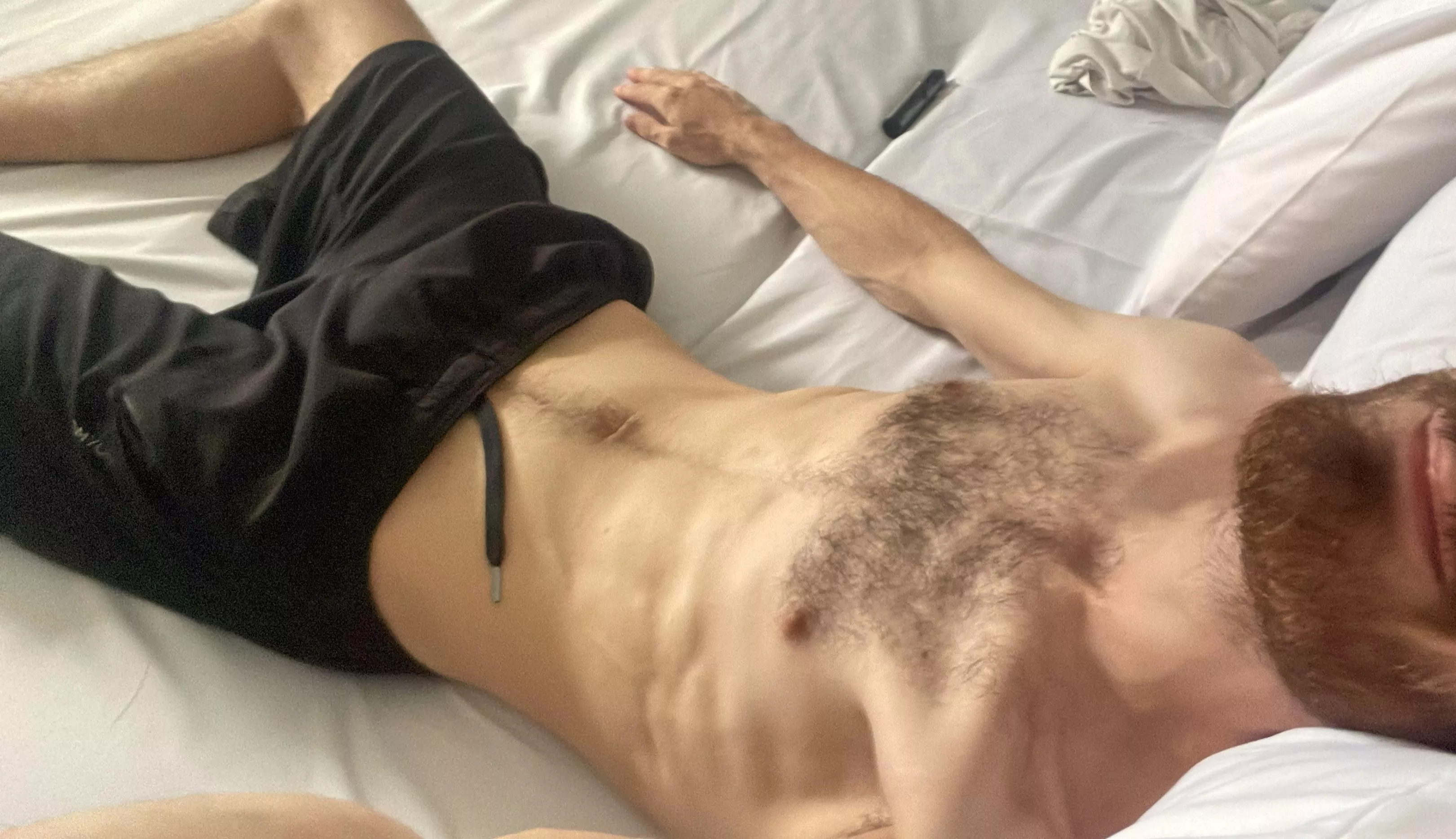 Got brand new white sheets 👀