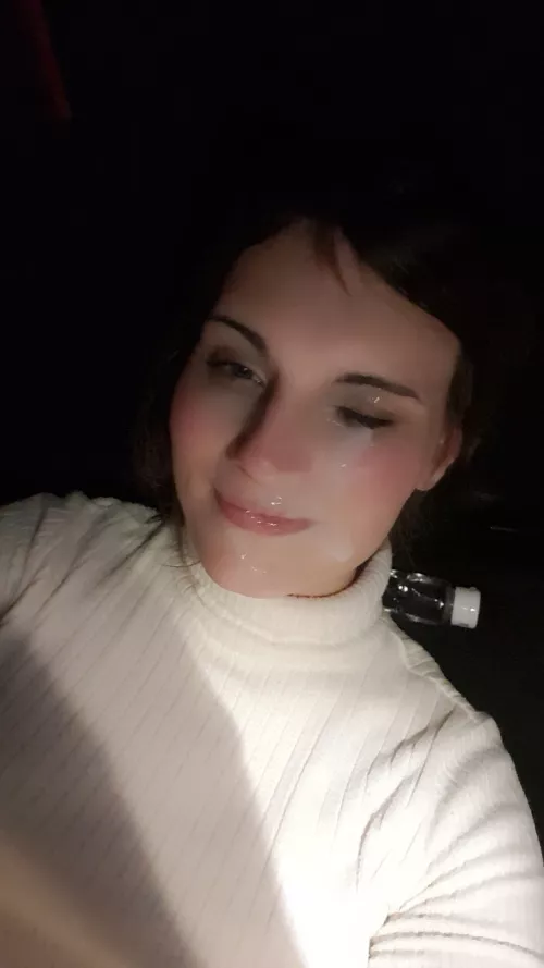 He made a mess on my face then we went out for dinner 💦