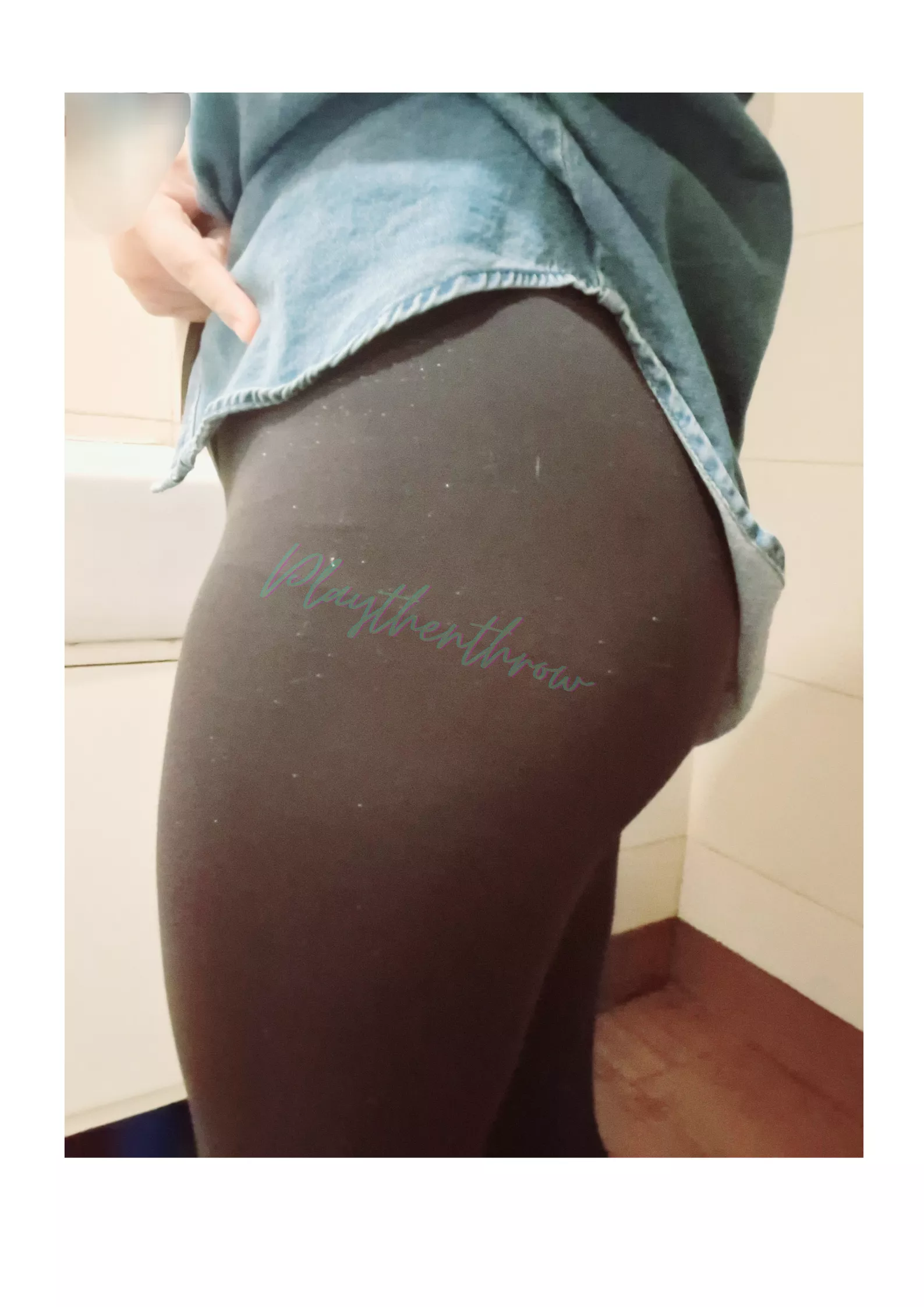 I wish my wallet was as thicccc as my thighs. Lol. Mild posts (f)or now. 😝