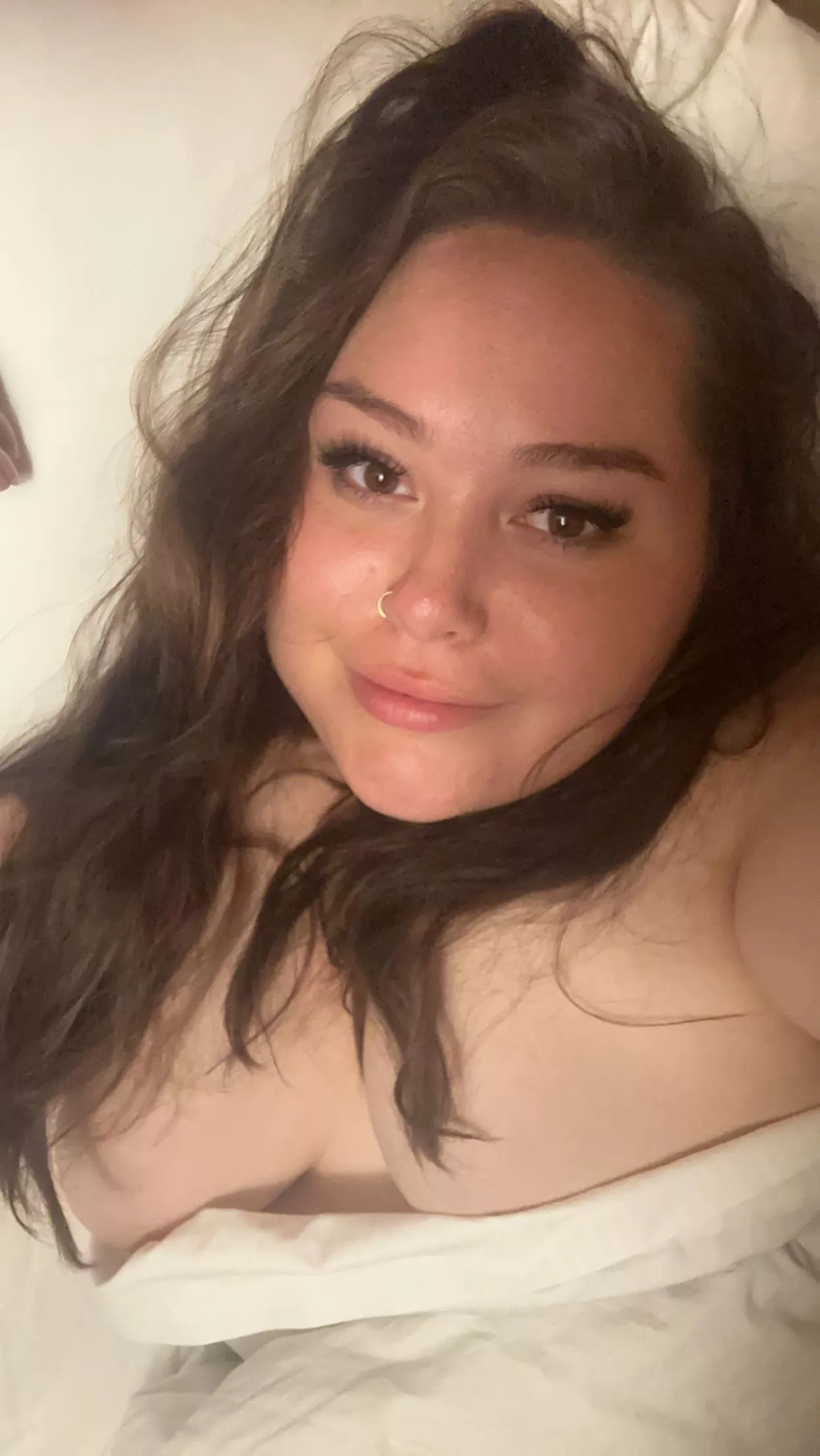 In need of some morning cuddles asap 😴