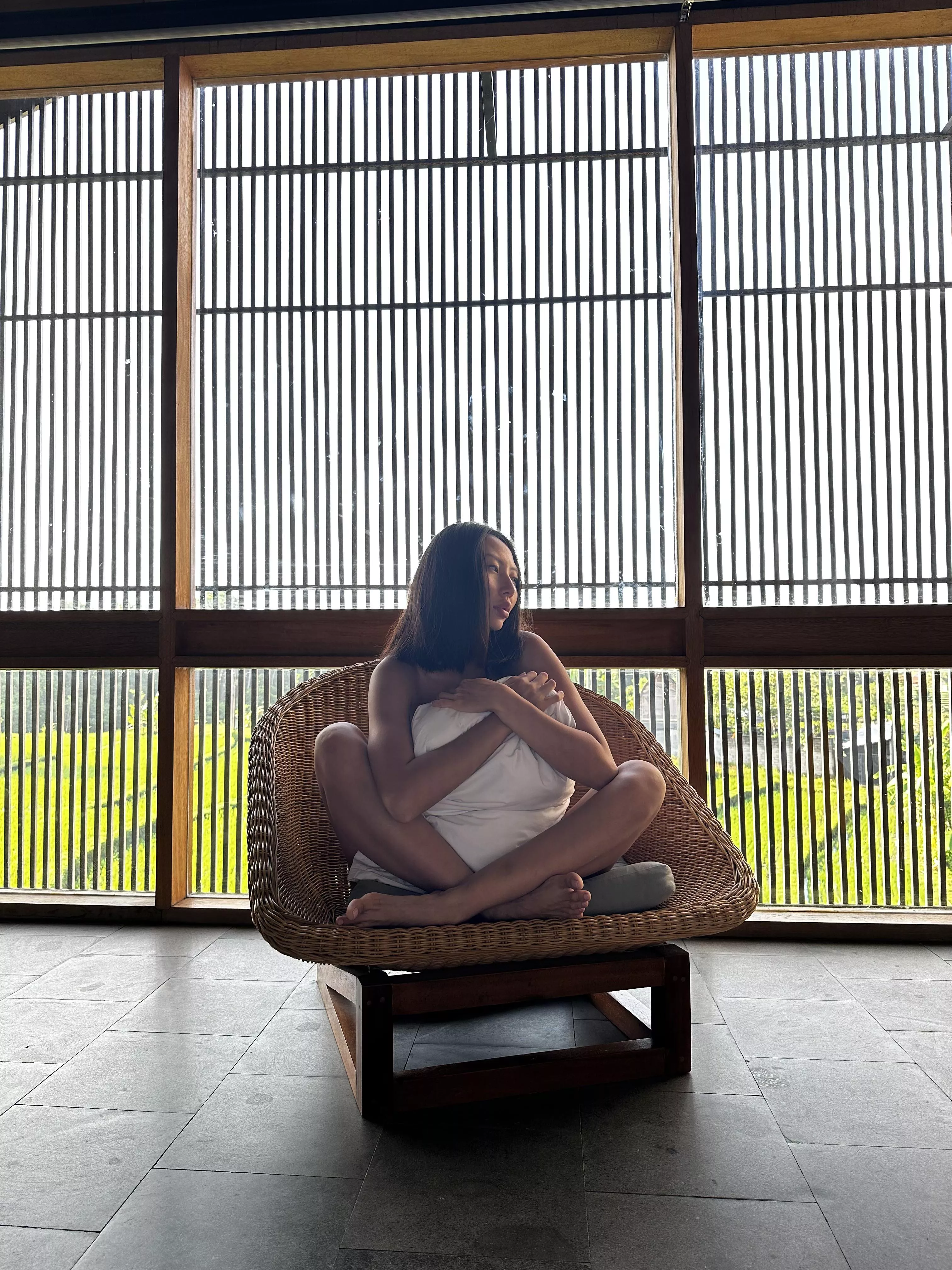 Lick my feet while you fuck me baby