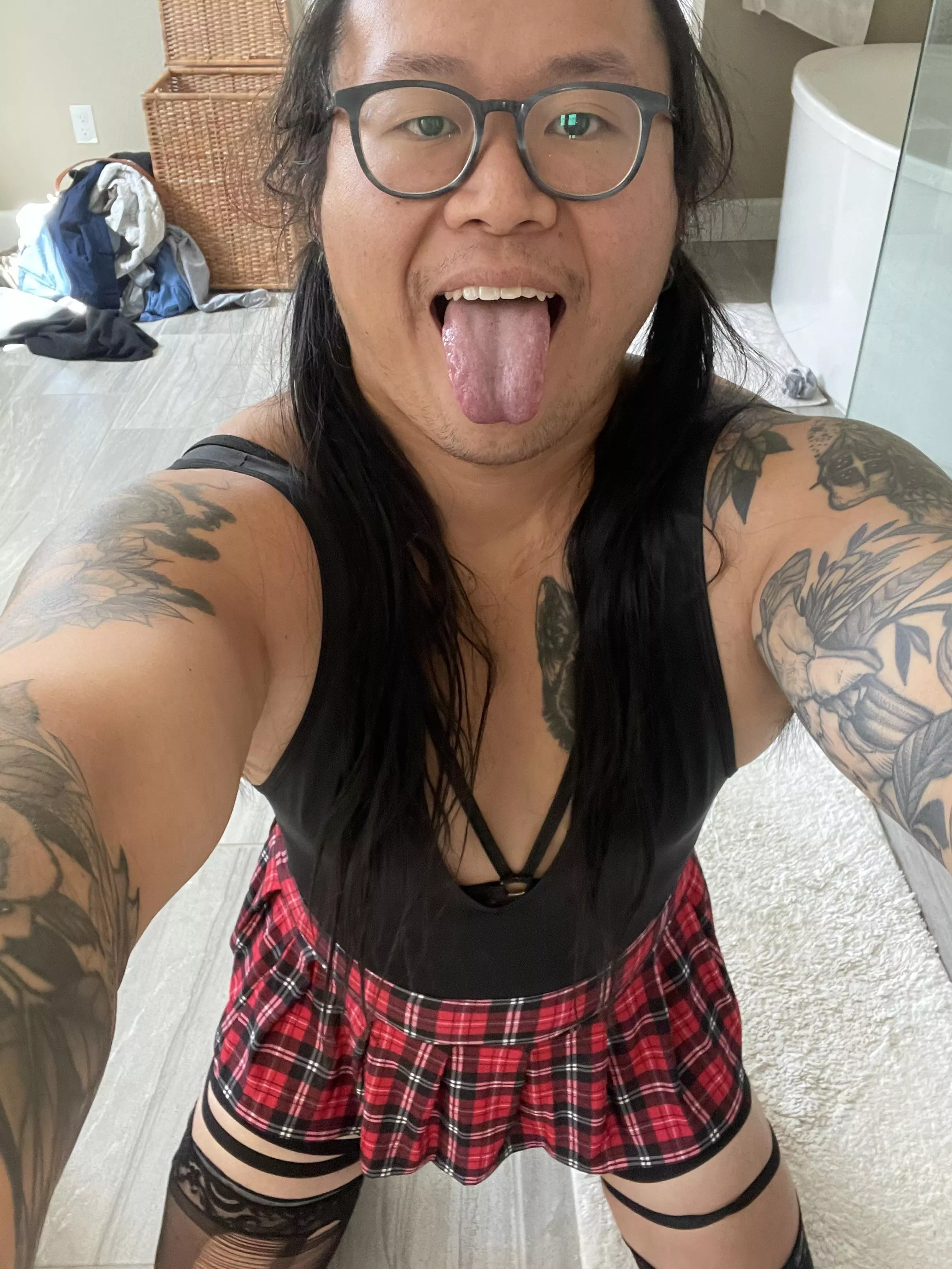 pigtails & on my knees for white men.