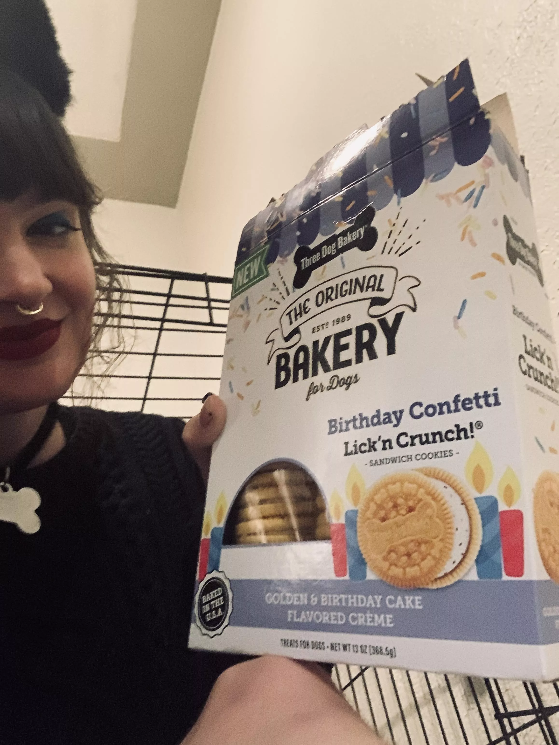 When I say “I’m in a good place right now” I mean eating treats in my kennel 💋