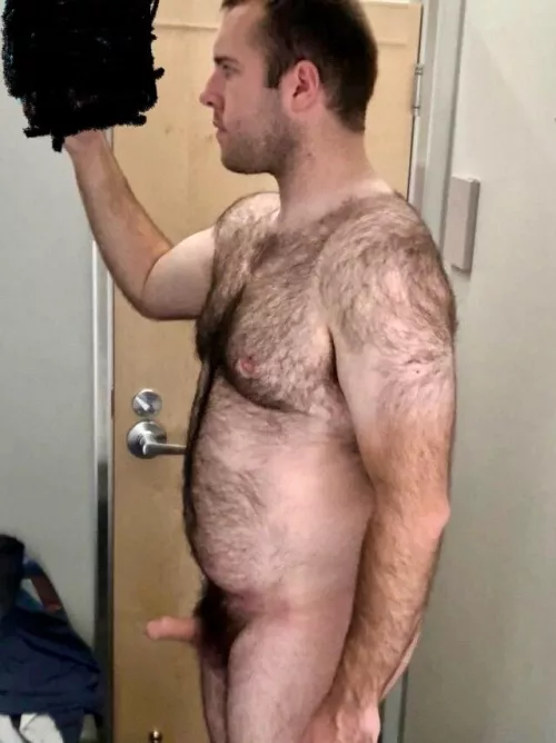 [23] Do you guys like hairy bros?