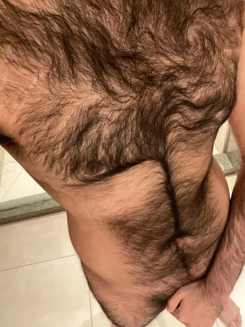 25 hung, hairy and horny. Looking for twinks, add: hung_hairy