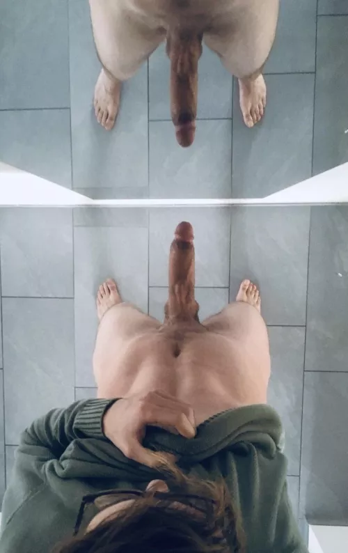 28M - Zurich, Switzerland - Tall and hung bull loves to meet new people!