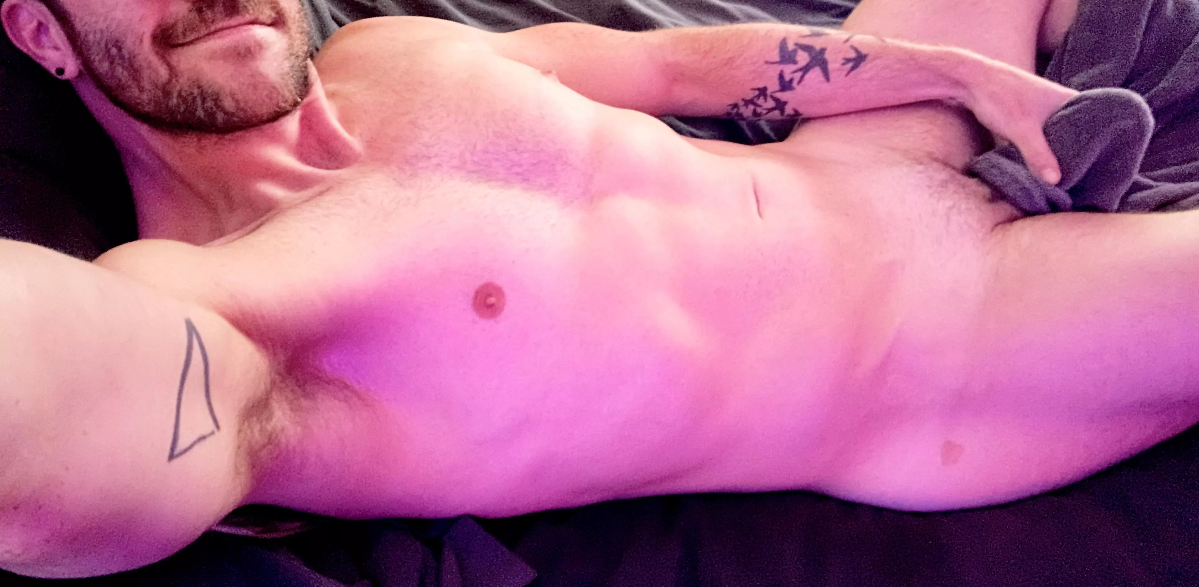 [32] being really turned on by seeing a picture of myself is a new feeling for me, but I think I like it… a lot 🥵