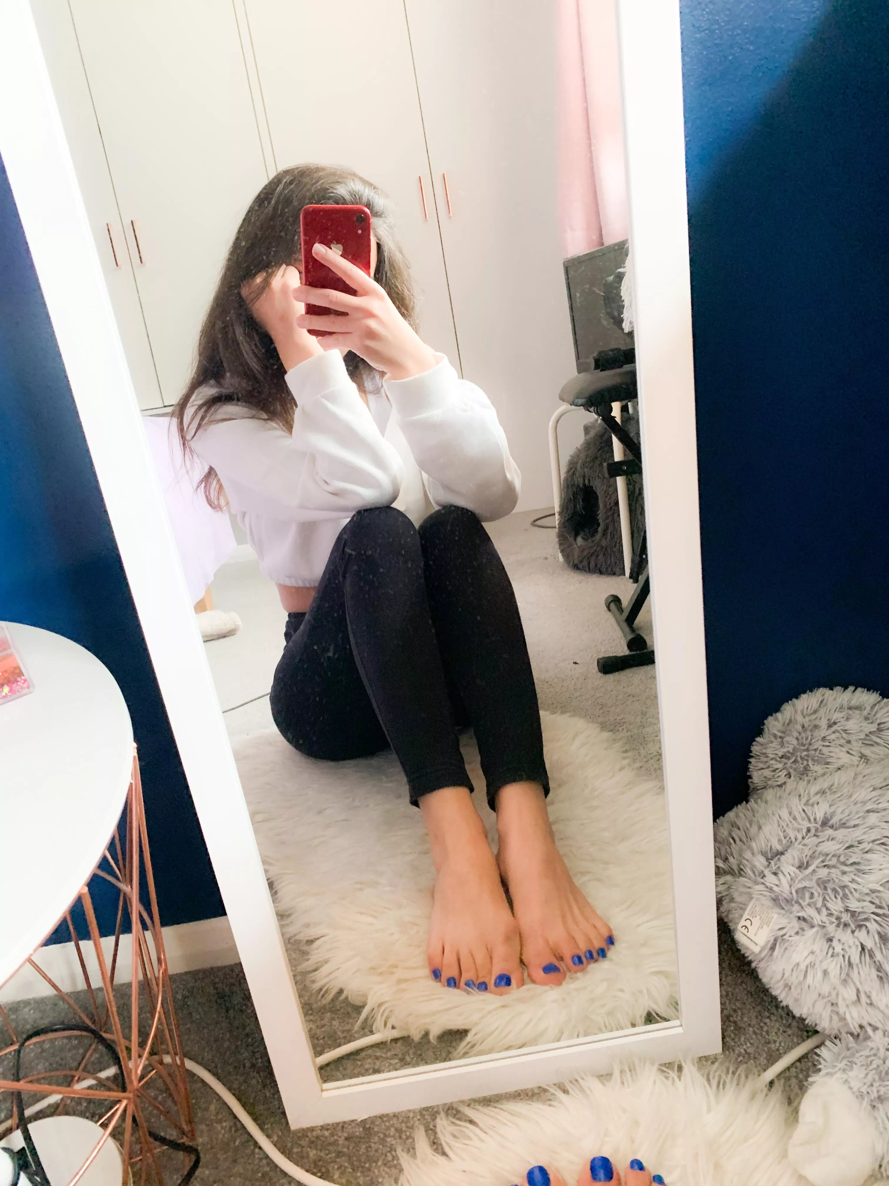 Are you having a great evening so far foot lovers?